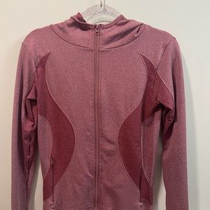 Sports jacket with lululemon fit of a yoga jacket